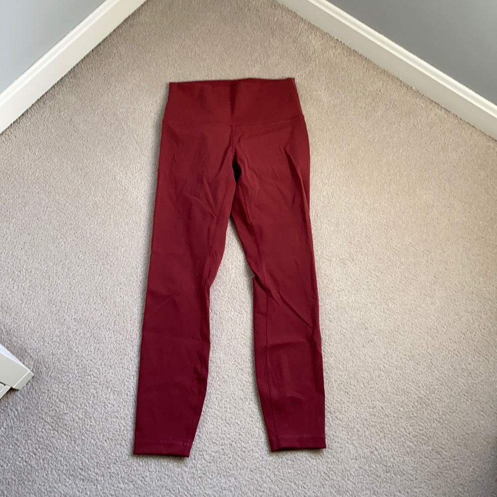 Lululemon Wunder Under 25”